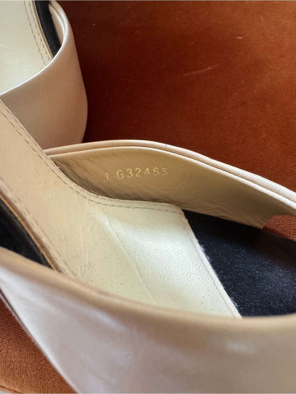 CHANEL Tan Leather Open-Toe Ankle Strap with pearl heels - Picture 4 of 13